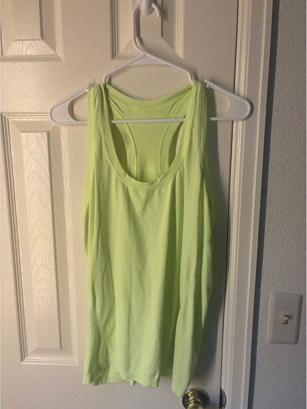 Athleta Women's Muscle Tank Top Racerback Light Green Size M